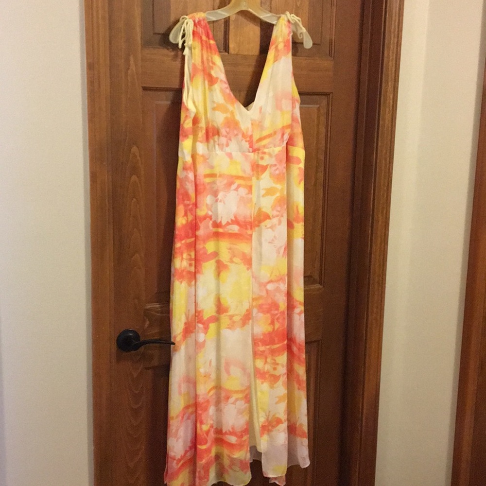 NWT floral dress